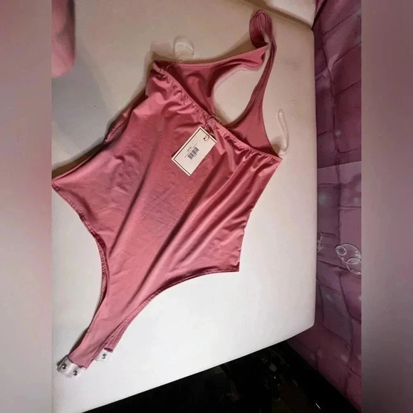 Love brand pink bodysuit nwt xl - Picture 6 of 8